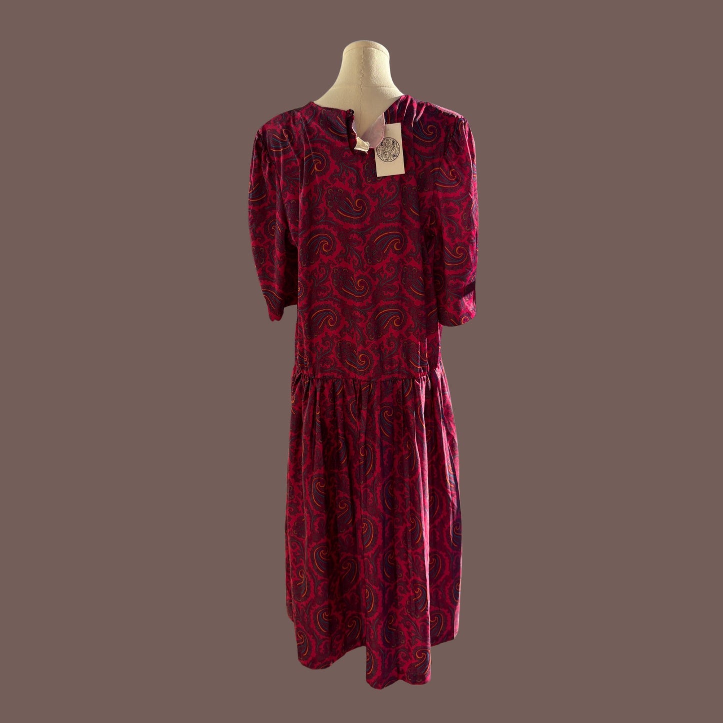 Vintage Paisley Midi Dress – 80s Magenta Statementwear