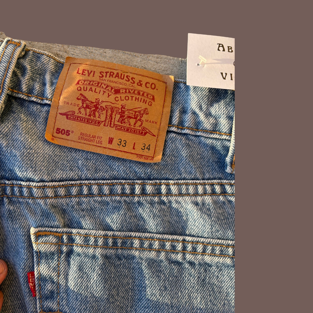 Vintage Levi's 505 Regular Fit Straight Leg Jeans – Made in Canada