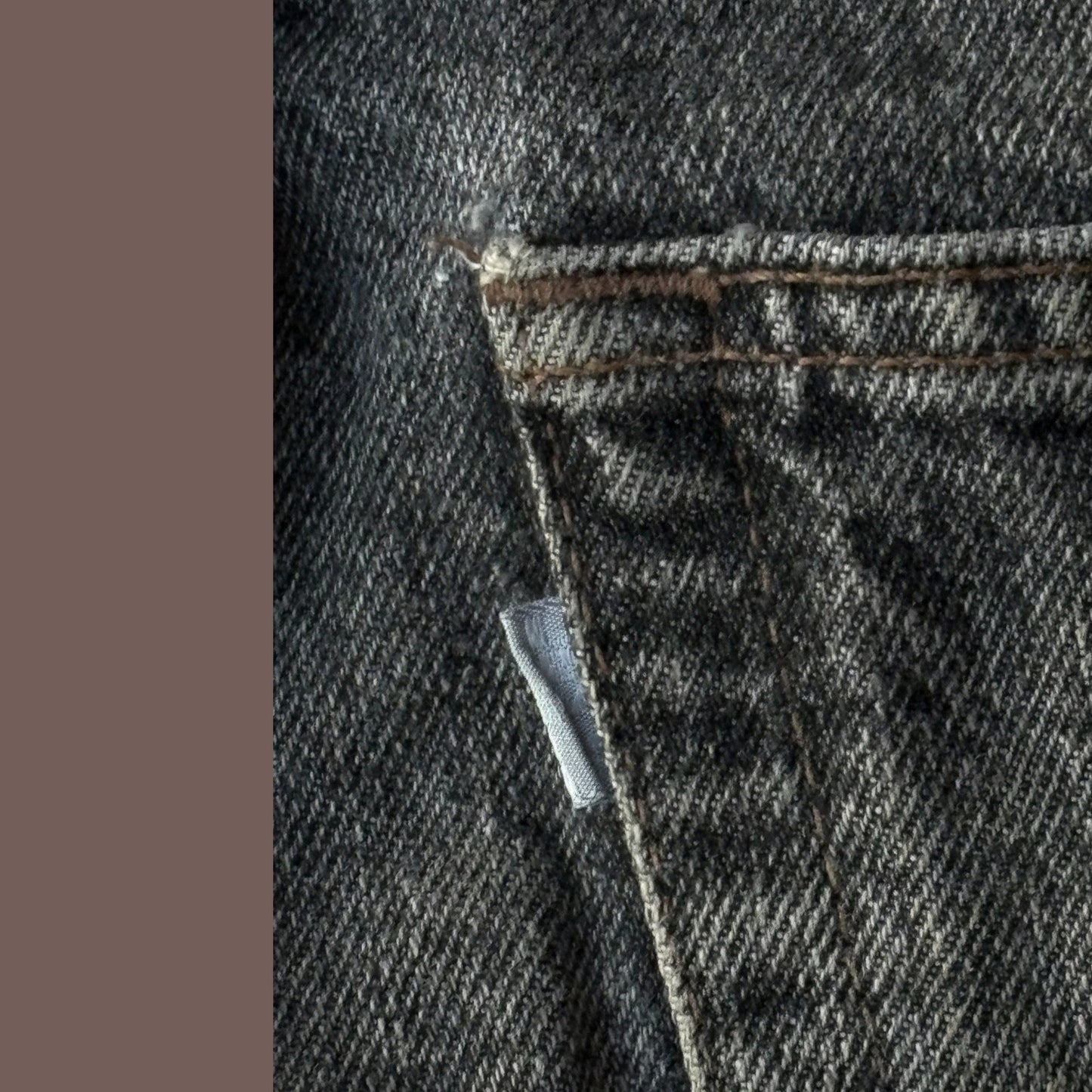 Vintage Levi’s SilverTab Baggy Jeans – Y2K Streetwear