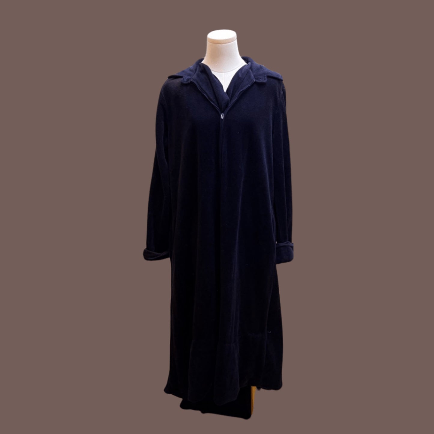 Vintage Christian Dior Velour Robe – 70s Luxury Loungewear