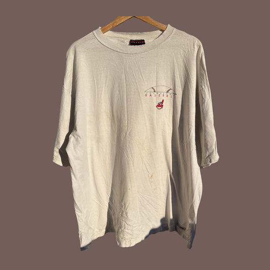 Vintage Cleveland Baseball Graphic Tee – Distressed 90s Sportswear