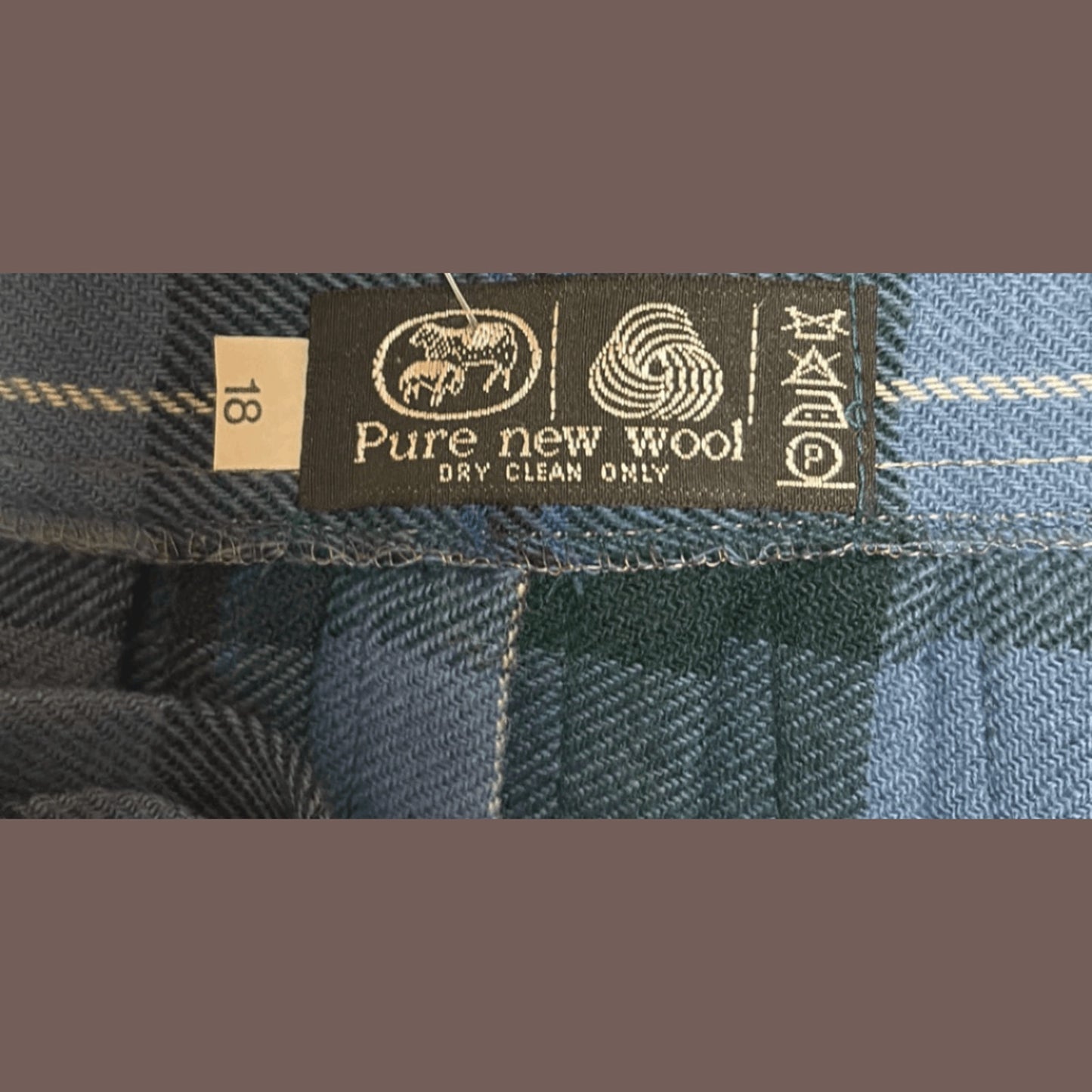 Vintage Pure Wool Plaid Kilt Skirt – 80s Highland Academia