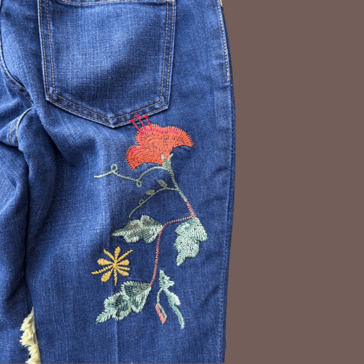 Vintage GAP Floral Flare Jeans – Y2K Boho Embroidered Denim