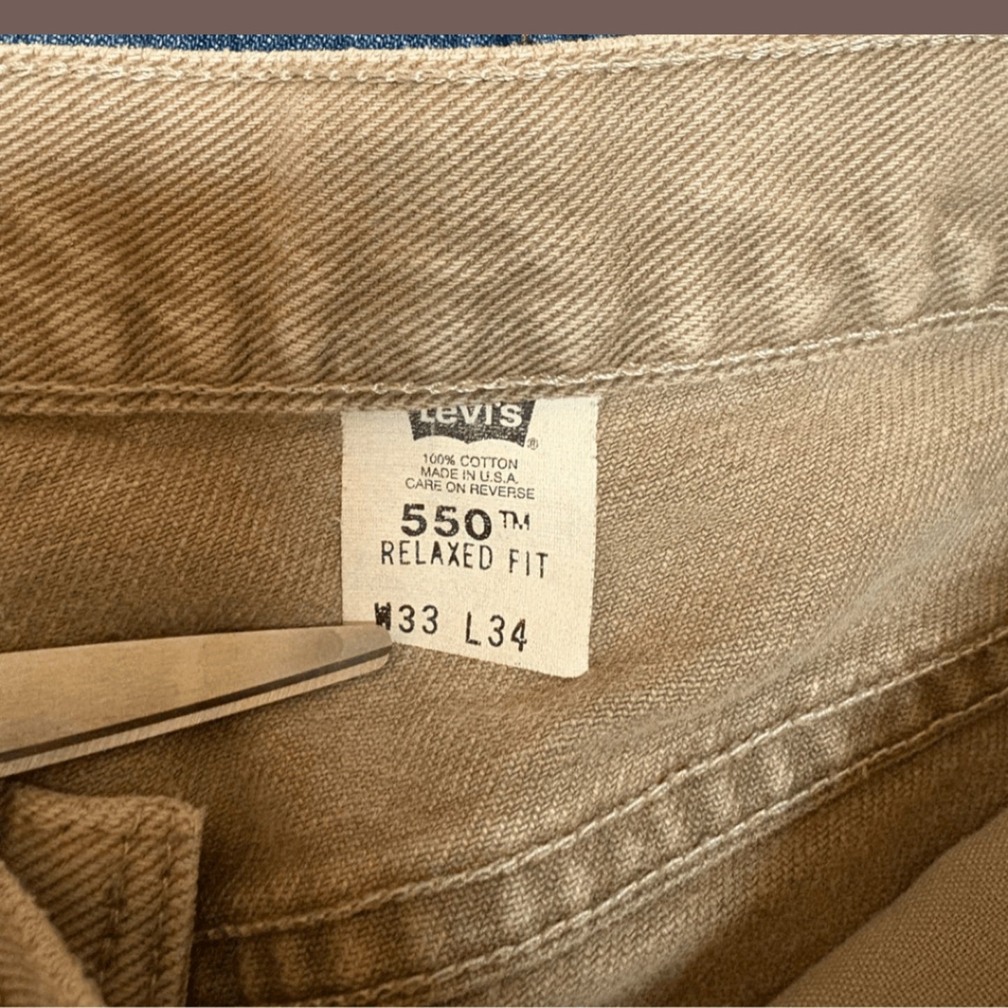 Vintage Levi’s 550 Beige Relaxed Jeans – 90s USA Made