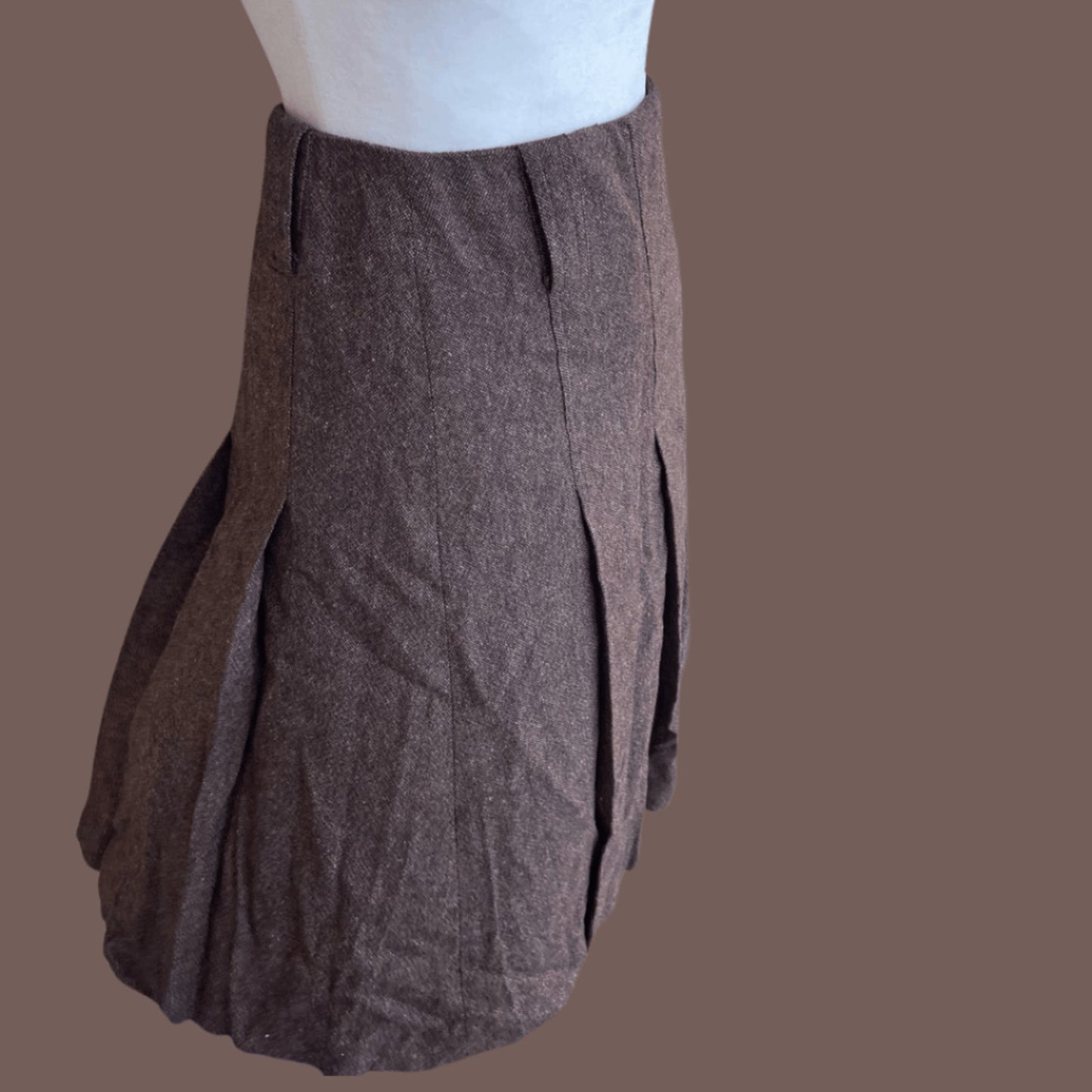 Vintage Grace Dane Lewis Pleated Wool Skirt – Dark Academia Essential