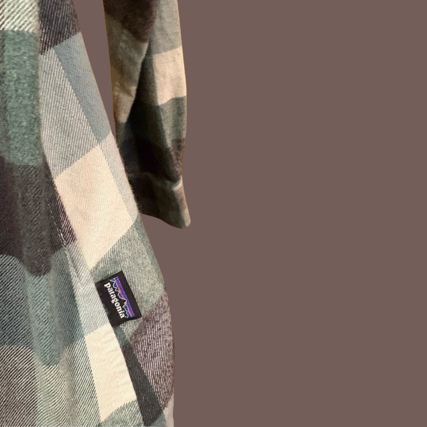 Patagonia Women’s Small Blue Green Plaid Organic Cotton Flannel Shirt