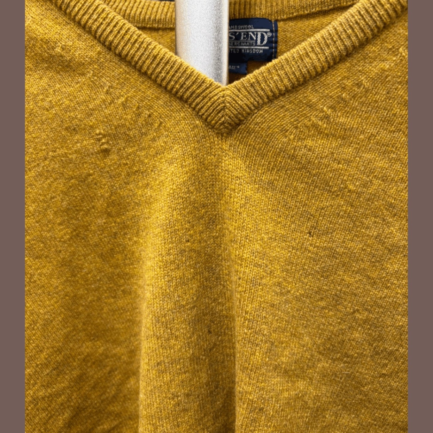 Vintage Lands’ End Lambswool V‑Neck Sweater – Mustard XL