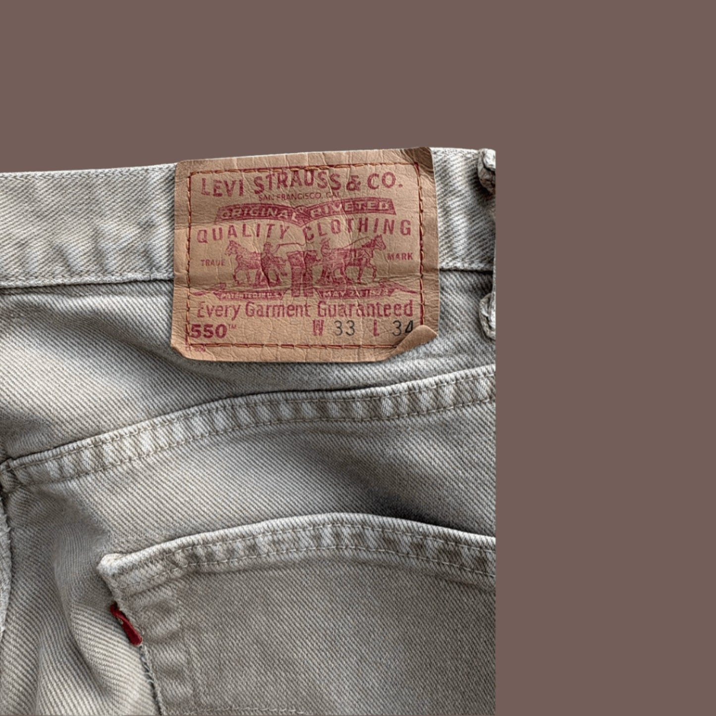 Vintage Levi’s 550 Beige Relaxed Jeans – 90s USA Made