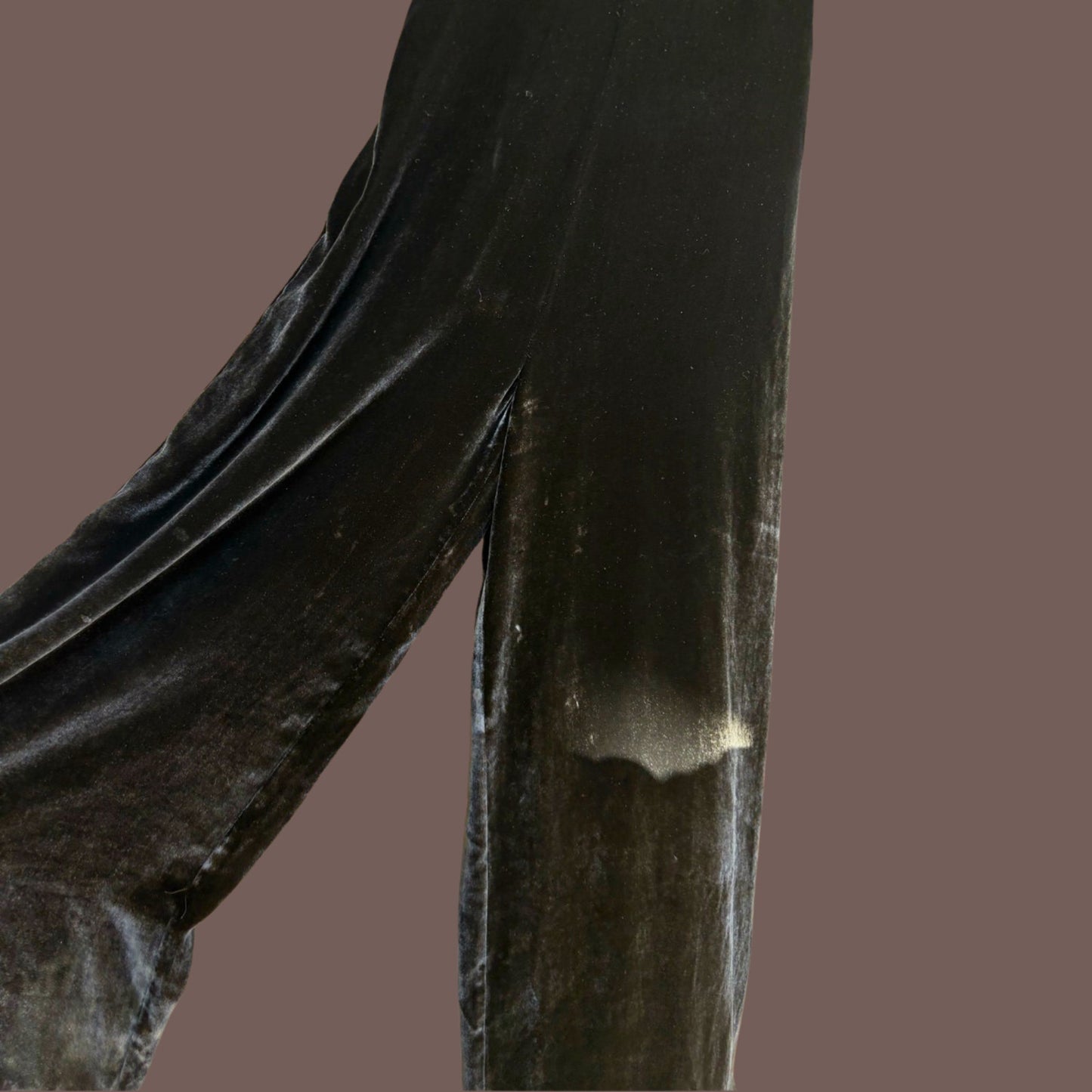 Madewell Black Velvet Cropped Jumpsuit – Minimalist Holiday Edit