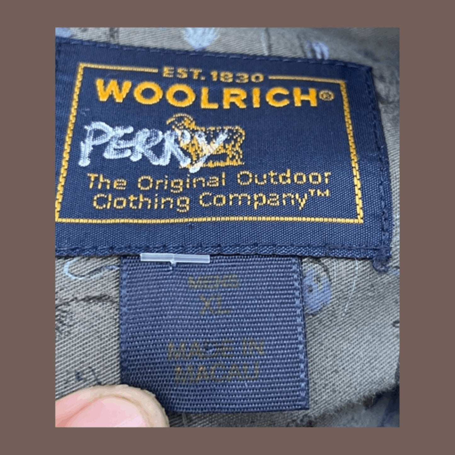 Vintage Woolrich Fish Print Button-Down Shirt – Relaxed Outdoor Fit