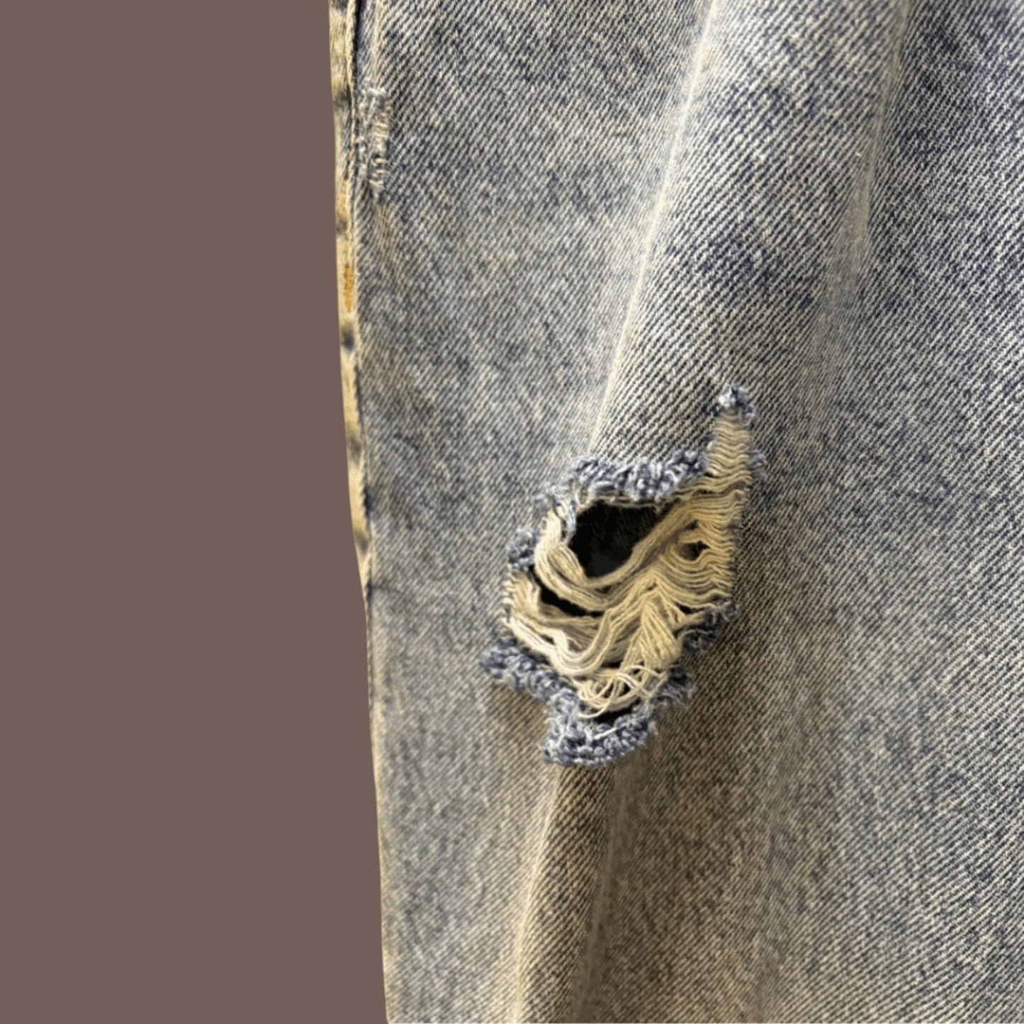 Old Navy Extra High-Rise Straight Jeans – Light Wash Distressed