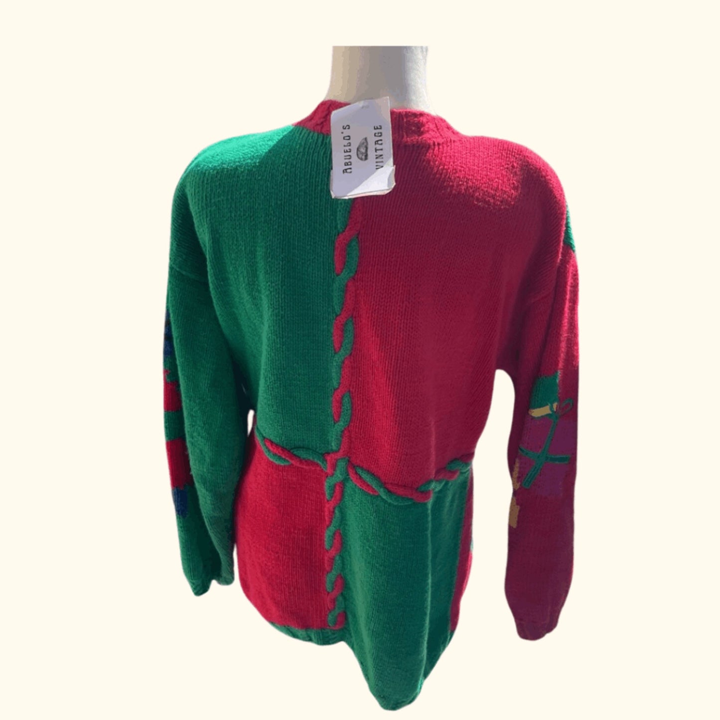Vintage IZOD Cable Knit Holiday Sweater – 90s Christmas Classic