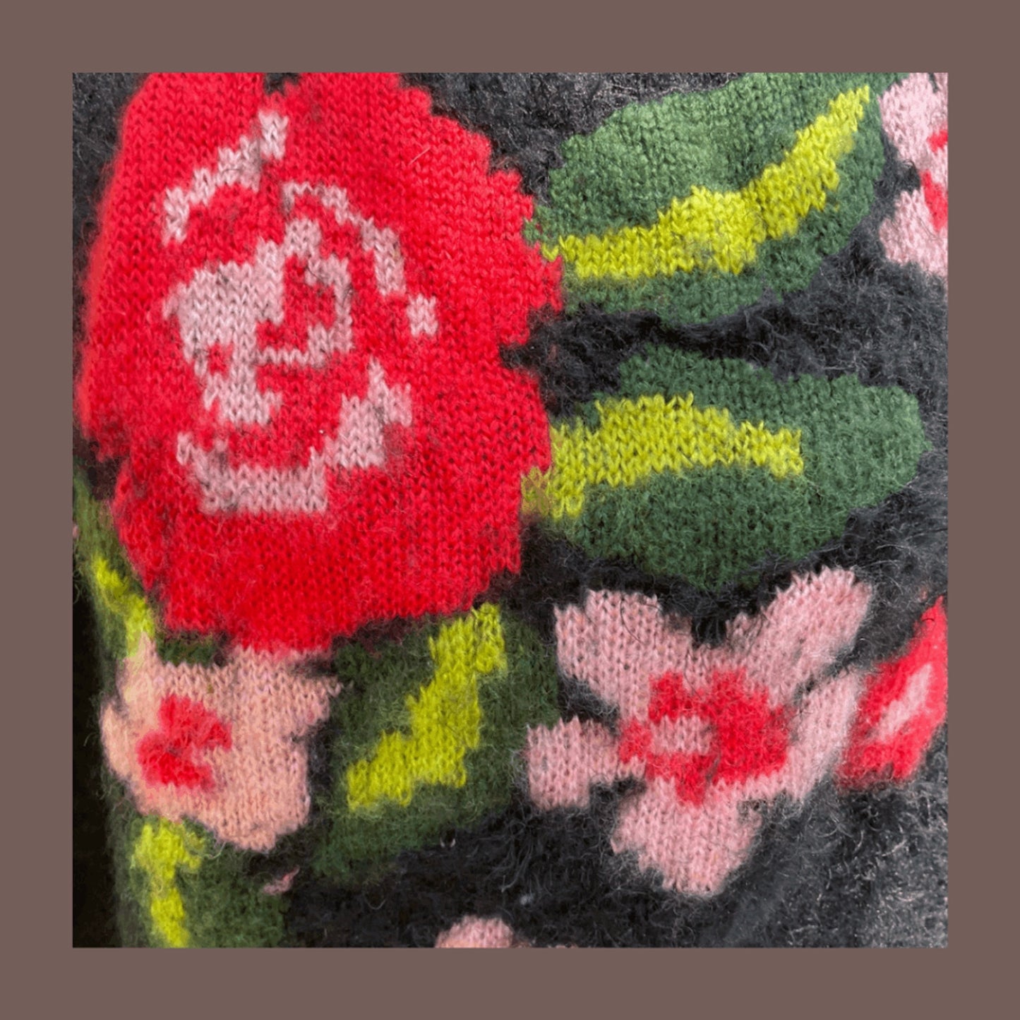 Vintage Jessica Simpson Fuzzy Floral Knit Sweater – 2010s Granny Glam