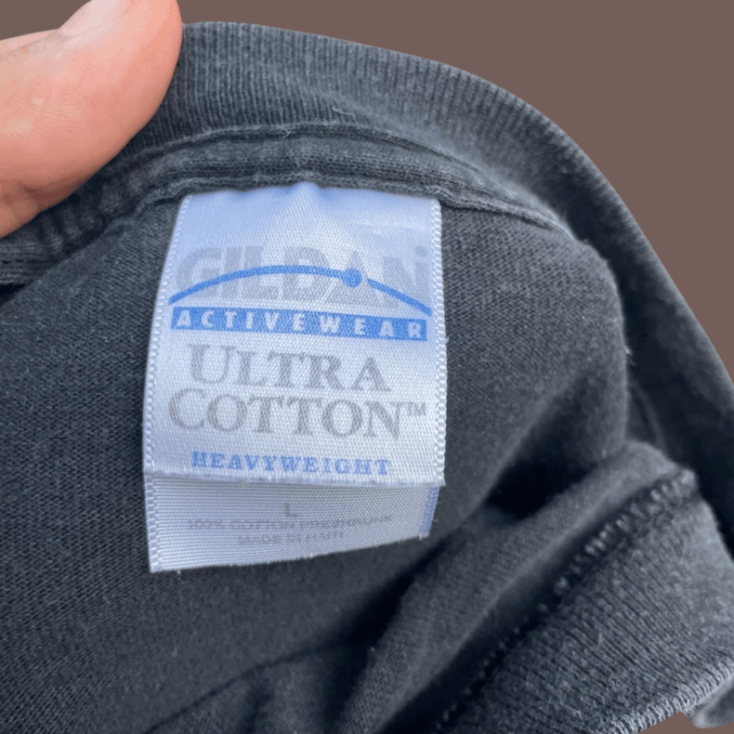 Vintage Gildan Commemorative Graphic Tee – 2000s Archive Energy